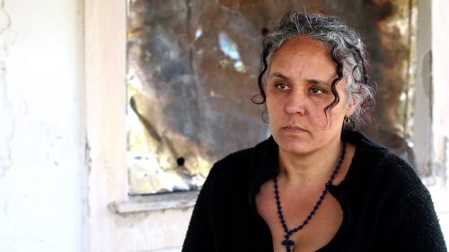 그리스: 법원, 로마족 여성에 대한 증오범죄 동기 참작해야