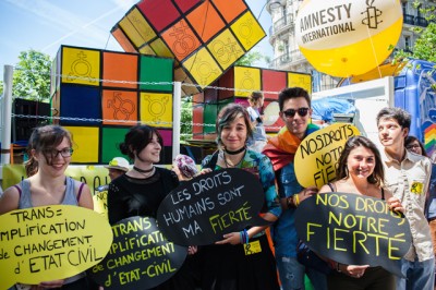 그리스: 동성관계 인정, 역사적 첫 발걸음을 내딛다