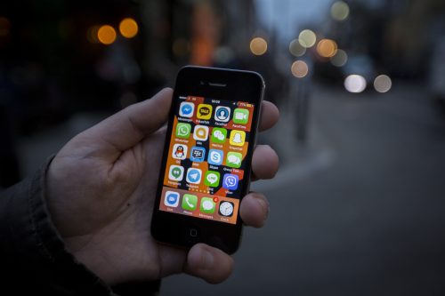 즐겨쓰는 메시지 어플, 과연 안전할까