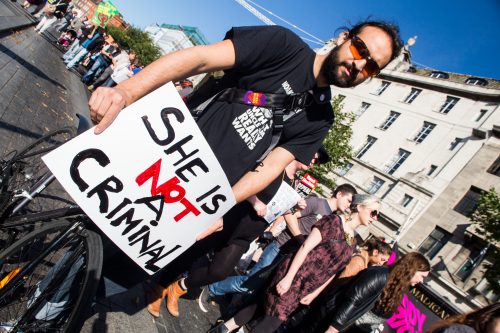 미국: 산모를 범죄자로 몰아가는 산모 건강법