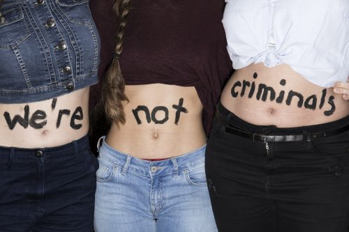 도미니카공화국: 낙태 비범죄화 법안 부결, 여성에 대한 배반