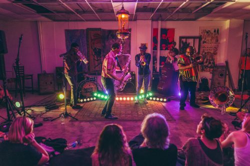 2017년, 희망이 두려움을 이겨낸 30개의 순간들