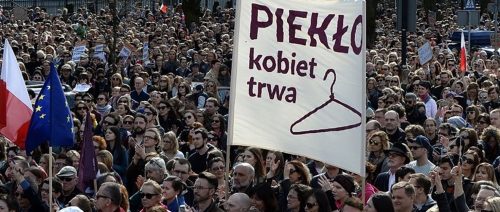 폴란드: 내 몸에 대한 결정은 정치인들의 몫이 아니다