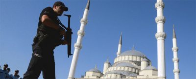 터키에 드리운 공포의 그림자