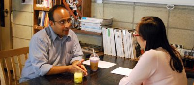 촛불이 환하게 타올라 세상을 밝힐 수 있도록 : 라지브 조사관