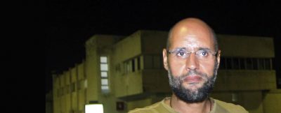 리비아: 전 카다피 정부 관료의 영상 재판은 ‘웃음거리’