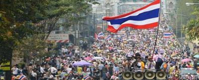 태국, 시위대 체포는 ‘위험한 선례’… 군부가 통제 나서야