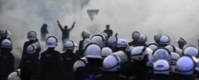 한국: 바레인으로의 최루탄 공급 유보해