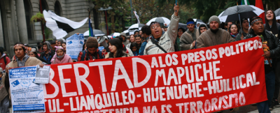 칠레: 강제퇴거 과정에서 선주민 아동들이 부상당해
